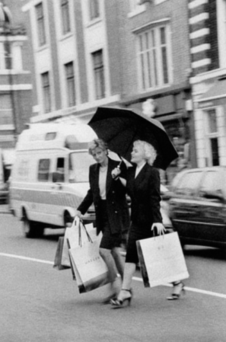Diana and Marilyn shopping